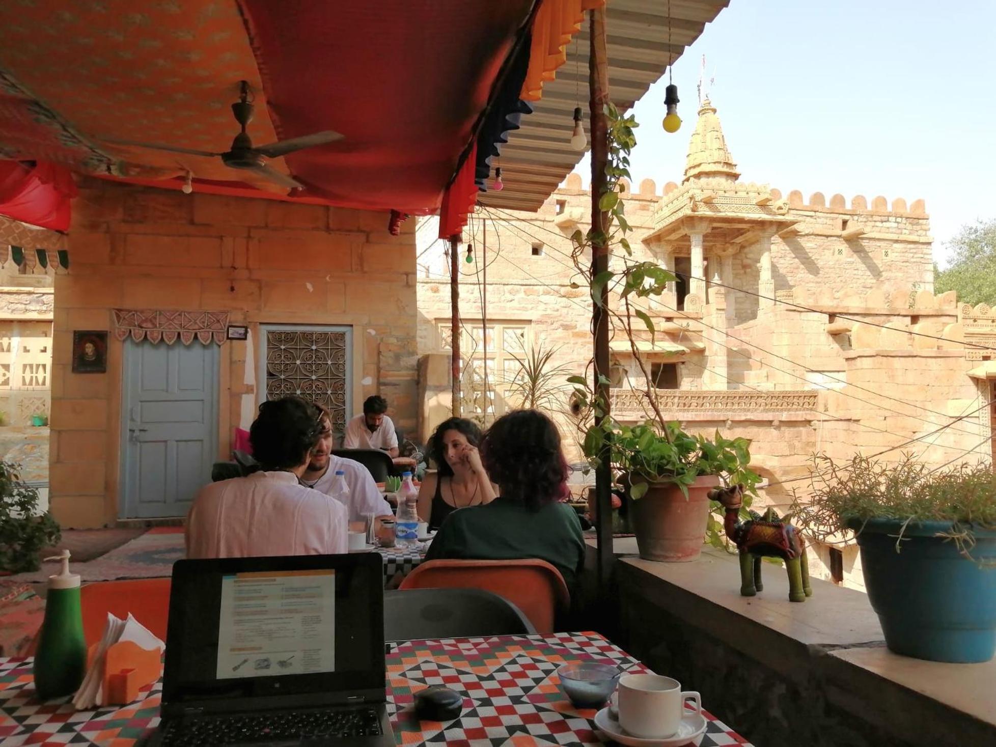 Hostel Marigold Home Stay Jaisalmer Buitenkant foto